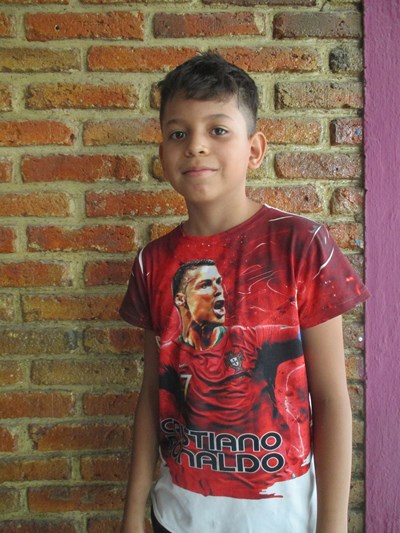 Help Leonardo Damián by becoming a child sponsor. Sponsoring a child is a rewarding and heartwarming experience.