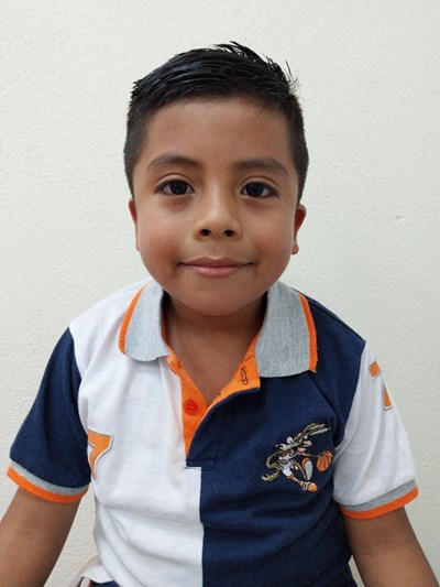 Help Handell Abdiel by becoming a child sponsor. Sponsoring a child is a rewarding and heartwarming experience.