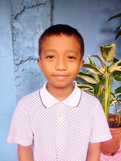 Help Keneth B. by becoming a child sponsor. Sponsoring a child is a rewarding and heartwarming experience.