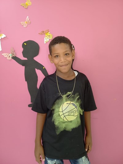 Help Yubran Starling by becoming a child sponsor. Sponsoring a child is a rewarding and heartwarming experience.