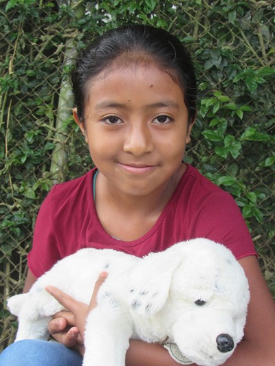 Help Chyntia Lucero by becoming a child sponsor. Sponsoring a child is a rewarding and heartwarming experience.