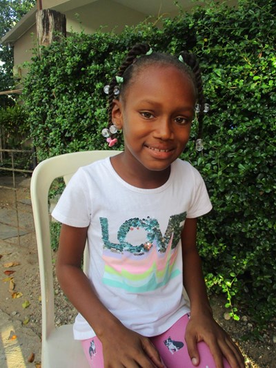 Help Danyi Jasmin by becoming a child sponsor. Sponsoring a child is a rewarding and heartwarming experience.