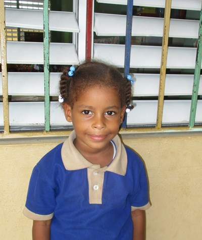 Help Osmairy Milianny by becoming a child sponsor. Sponsoring a child is a rewarding and heartwarming experience.