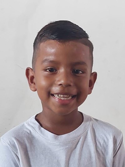 Help Jeidan Lyan by becoming a child sponsor. Sponsoring a child is a rewarding and heartwarming experience.