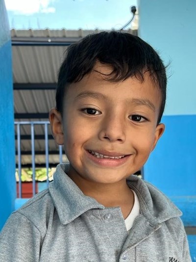 Help Gareth Emanuel by becoming a child sponsor. Sponsoring a child is a rewarding and heartwarming experience.