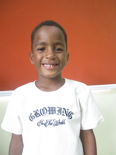 Help Carlos Gabriel by becoming a child sponsor. Sponsoring a child is a rewarding and heartwarming experience.