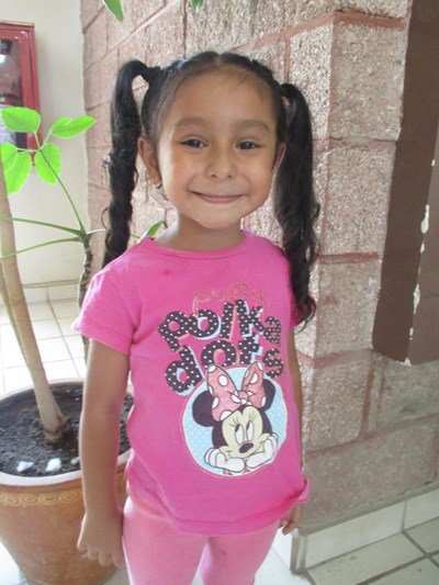Help Luz Berenice by becoming a child sponsor. Sponsoring a child is a rewarding and heartwarming experience.