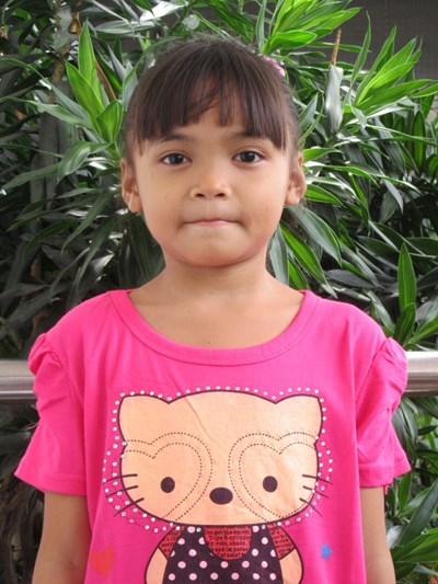 Help Shanlee T. by becoming a child sponsor. Sponsoring a child is a rewarding and heartwarming experience.