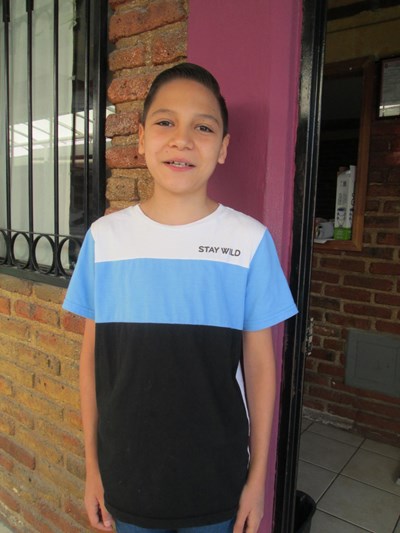 Help Johan by becoming a child sponsor. Sponsoring a child is a rewarding and heartwarming experience.