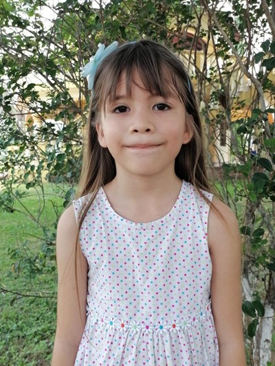 Help Fabiola Jazmin by becoming a child sponsor. Sponsoring a child is a rewarding and heartwarming experience.