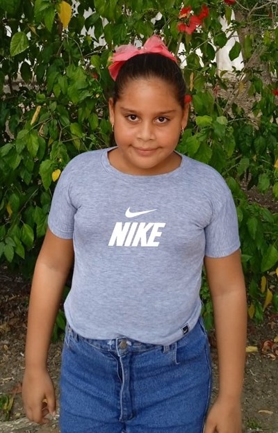 Help Karla Dayanis by becoming a child sponsor. Sponsoring a child is a rewarding and heartwarming experience.