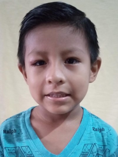 Help Jeremy Leonel by becoming a child sponsor. Sponsoring a child is a rewarding and heartwarming experience.