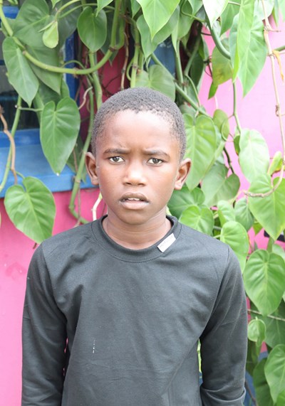 Help Aaron by becoming a child sponsor. Sponsoring a child is a rewarding and heartwarming experience.