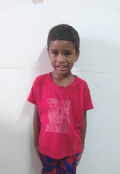 Help Lyan Yesit by becoming a child sponsor. Sponsoring a child is a rewarding and heartwarming experience.