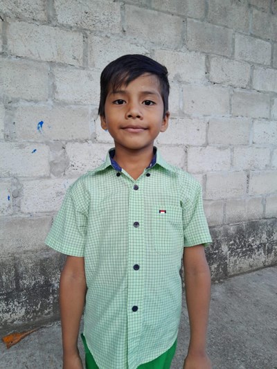 Help Yosef David by becoming a child sponsor. Sponsoring a child is a rewarding and heartwarming experience.