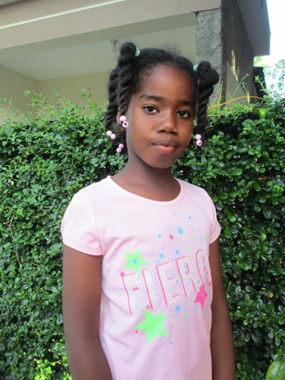 Help Bianca by becoming a child sponsor. Sponsoring a child is a rewarding and heartwarming experience.