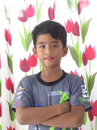 Help Xhymon B. by becoming a child sponsor. Sponsoring a child is a rewarding and heartwarming experience.