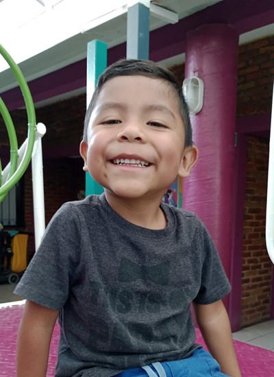 Help Alexis Tadeo by becoming a child sponsor. Sponsoring a child is a rewarding and heartwarming experience.