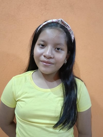 Help Briana Analia by becoming a child sponsor. Sponsoring a child is a rewarding and heartwarming experience.