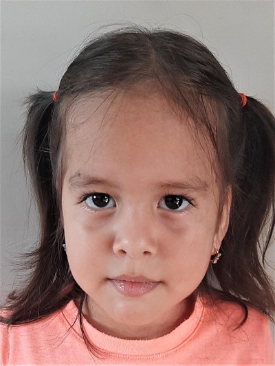 Help Ashley Damaris by becoming a child sponsor. Sponsoring a child is a rewarding and heartwarming experience.