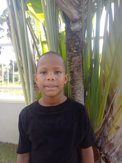 Help Yohancel by becoming a child sponsor. Sponsoring a child is a rewarding and heartwarming experience.