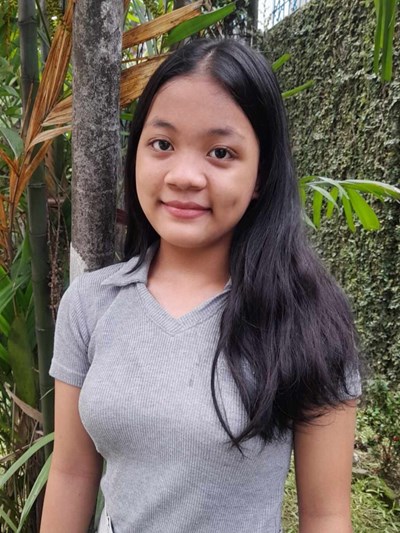 Help Fidela Mae by becoming a child sponsor. Sponsoring a child is a rewarding and heartwarming experience.