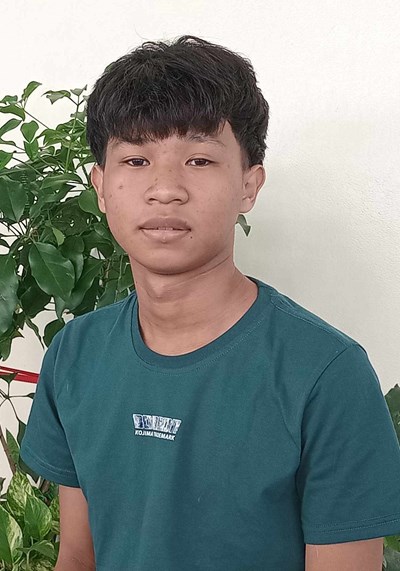 Help Patrick Raven L. by becoming a child sponsor. Sponsoring a child is a rewarding and heartwarming experience.