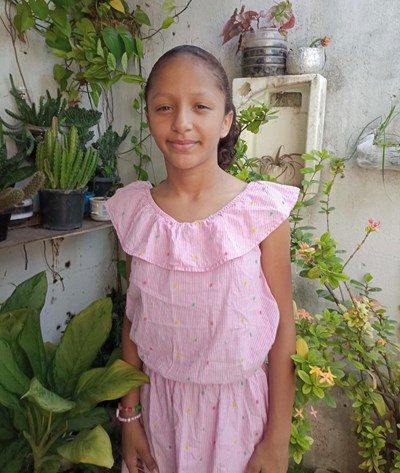 Help Maylen Briseth by becoming a child sponsor. Sponsoring a child is a rewarding and heartwarming experience.