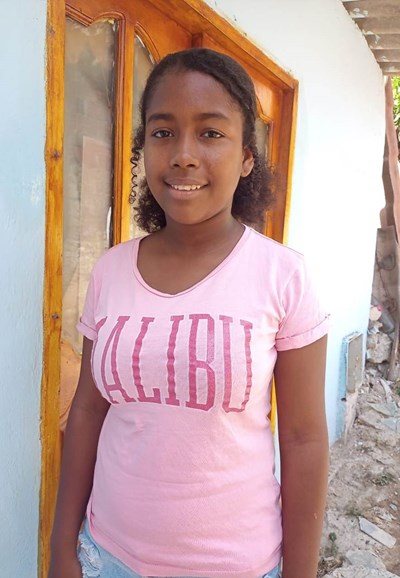 Help Sherly Johana by becoming a child sponsor. Sponsoring a child is a rewarding and heartwarming experience.