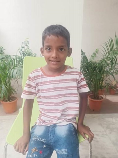 Help Kush by becoming a child sponsor. Sponsoring a child is a rewarding and heartwarming experience.