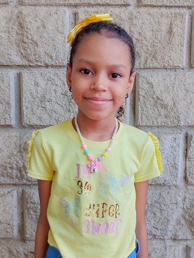 Help Yeniffer Valeria by becoming a child sponsor. Sponsoring a child is a rewarding and heartwarming experience.