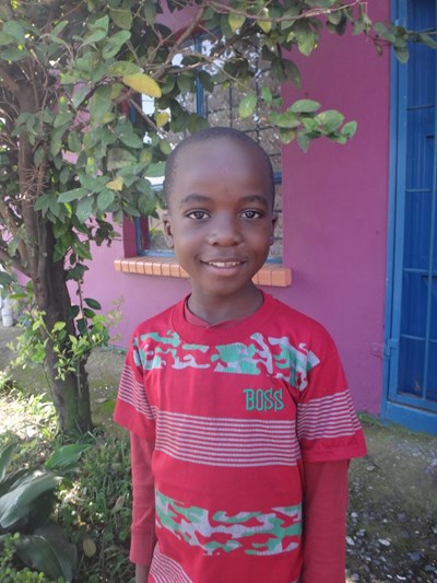 Help Elijah by becoming a child sponsor. Sponsoring a child is a rewarding and heartwarming experience.