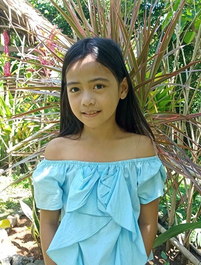 Help Abegail B. by becoming a child sponsor. Sponsoring a child is a rewarding and heartwarming experience.