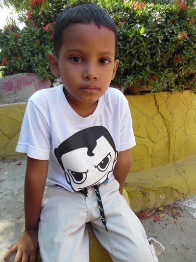 Help Jorluis by becoming a child sponsor. Sponsoring a child is a rewarding and heartwarming experience.