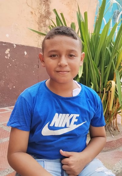 Help Austin De Jesus by becoming a child sponsor. Sponsoring a child is a rewarding and heartwarming experience.