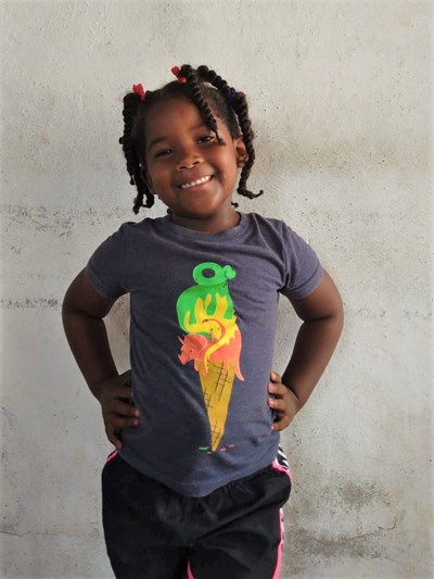Help Josmairy Mercedes by becoming a child sponsor. Sponsoring a child is a rewarding and heartwarming experience.