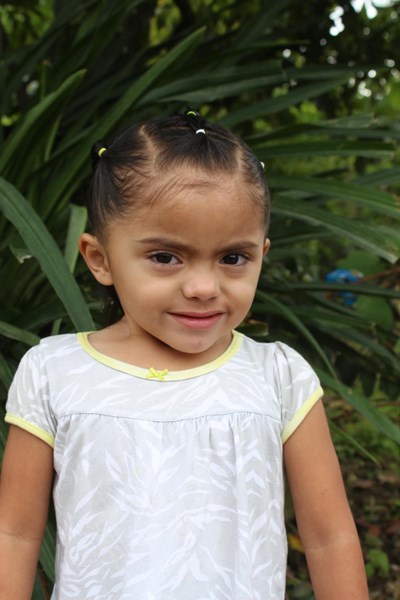 Help Kimberly Lizeth by becoming a child sponsor. Sponsoring a child is a rewarding and heartwarming experience.