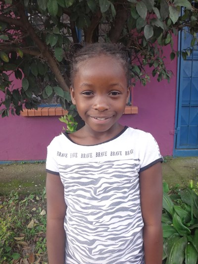 Help Mary by becoming a child sponsor. Sponsoring a child is a rewarding and heartwarming experience.