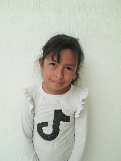Ayude a Violeta Guadalupe apadrinándole hoy. El apadrinamiento es una experiencia hermosa y gratificante.