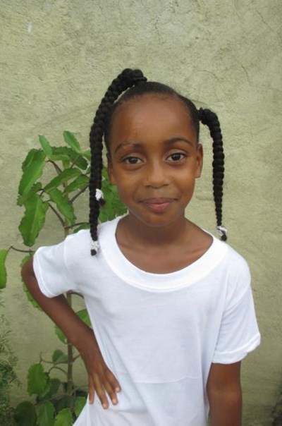 Help Roselis Michel by becoming a child sponsor. Sponsoring a child is a rewarding and heartwarming experience.