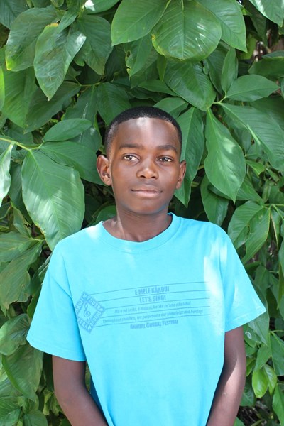Help Alex by becoming a child sponsor. Sponsoring a child is a rewarding and heartwarming experience.