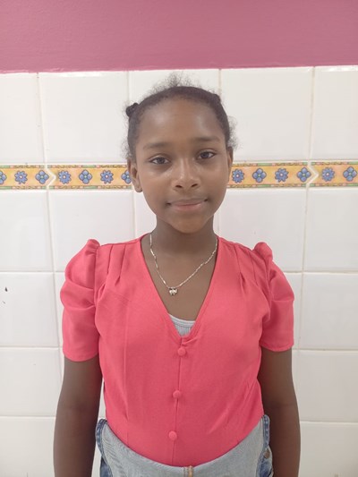Help Yineilyn by becoming a child sponsor. Sponsoring a child is a rewarding and heartwarming experience.