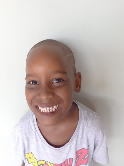 Help Yariel Saul by becoming a child sponsor. Sponsoring a child is a rewarding and heartwarming experience.