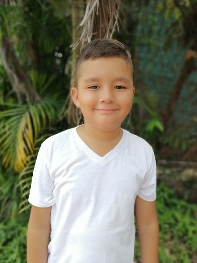 Help Johan Alejandro by becoming a child sponsor. Sponsoring a child is a rewarding and heartwarming experience.