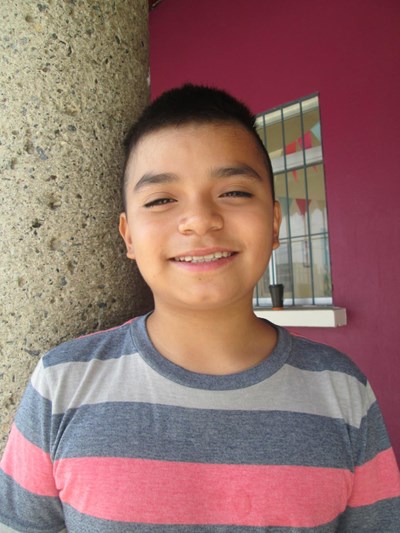 Help Brandon Omar by becoming a child sponsor. Sponsoring a child is a rewarding and heartwarming experience.