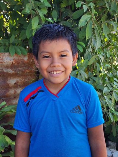 Help Cristofer Amado by becoming a child sponsor. Sponsoring a child is a rewarding and heartwarming experience.