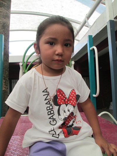Help Dana Yamilet by becoming a child sponsor. Sponsoring a child is a rewarding and heartwarming experience.