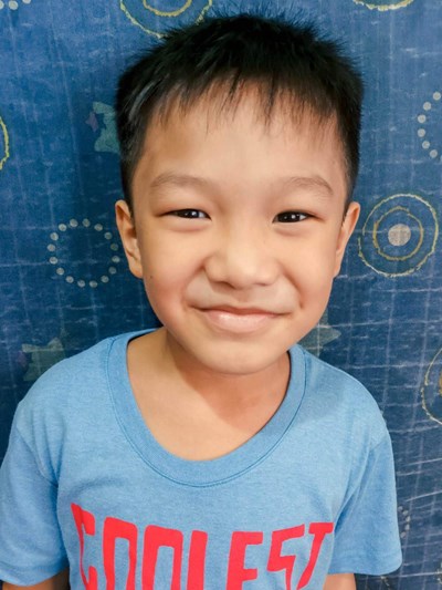 Help Christian Joe P. by becoming a child sponsor. Sponsoring a child is a rewarding and heartwarming experience.