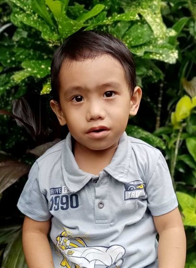 Help Andrew Roldan C. by becoming a child sponsor. Sponsoring a child is a rewarding and heartwarming experience.