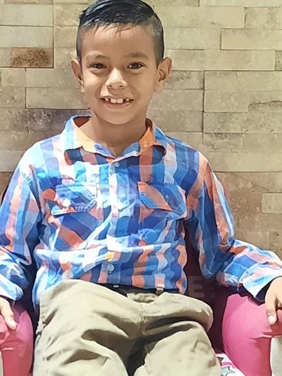 Help Daniel Salomon by becoming a child sponsor. Sponsoring a child is a rewarding and heartwarming experience.
